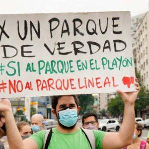 Parque Lineal en Caballito: rompieron un caño de Honorio Pueyrredón y la avenida se convirtió en Venecia