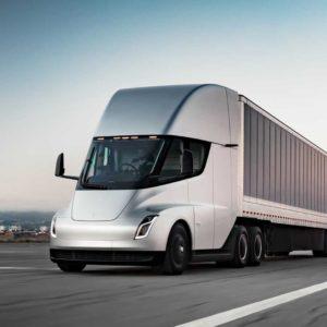 Así es el camión eléctrico de Tesla que por fin sale a la venta, ¿cuánto cuesta?