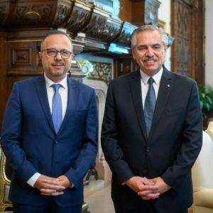 Más de 2300 organizaciones y personas exigen la renuncia de Aracre como jefe de asesores de Alberto Fernández