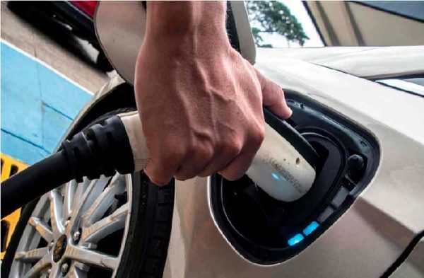 Cómo son los subsidios en Uruguay para la compra de un vehículo eléctrico