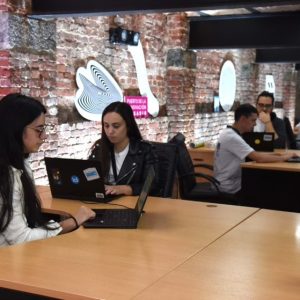 Grupo San Cristóbal apuesta por la educación como herramienta de inserción social