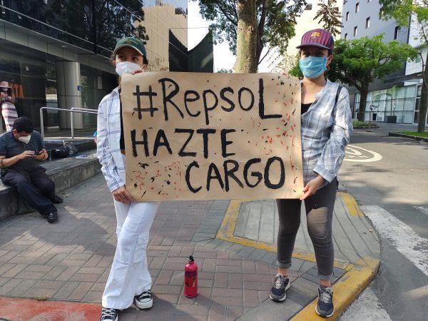 Activistas ecológicos protestan contra la «impunidad» de Repsol