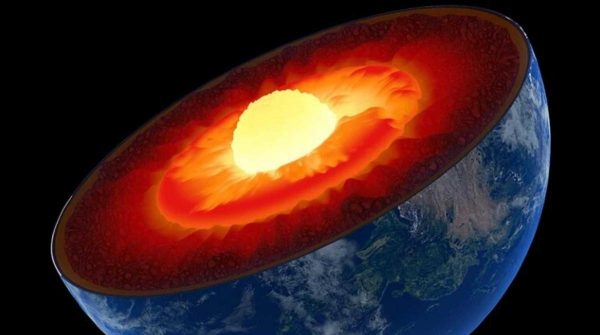 Científicos detectan un fenómeno extraordinario que crea una capa en el núcleo de la Tierra