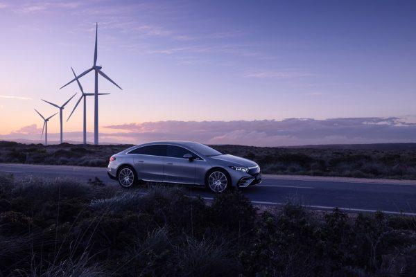Así Mercedes-Benz quiere reducir la huella de carbono de su producción y mejorar la movilidad sustentable