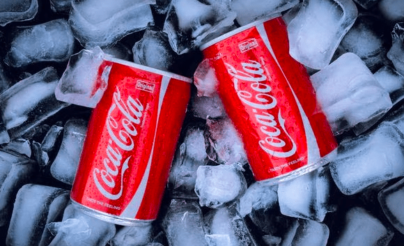 Declaran el aspartamo utilizado por Coca-Cola como posible causa de cáncer