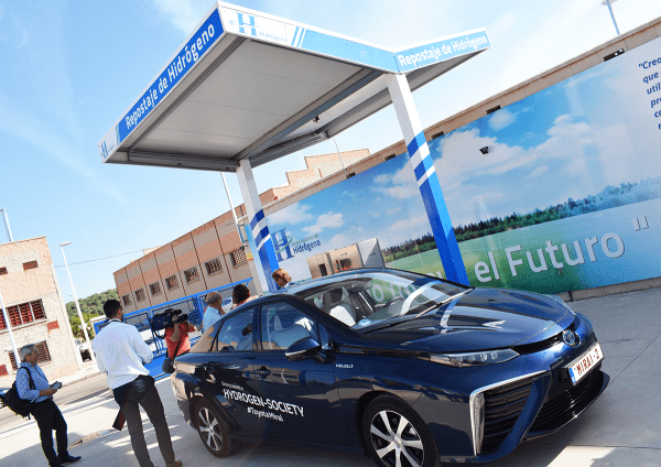 Movilidad sustentable: así Toyota y Repsol buscan impulsar el uso de hidrógeno renovable