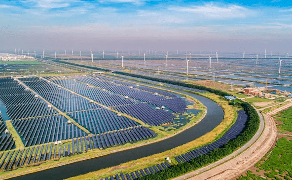 Un gigante asiático aumentó su capacidad de energía fotovoltaica un 154% en el primer semestre del año