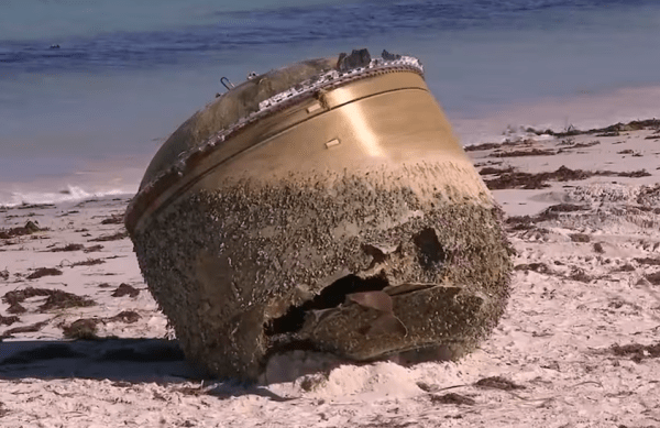 Confirmaron qué es el extraño objeto metálico hallado en una playa de Australia