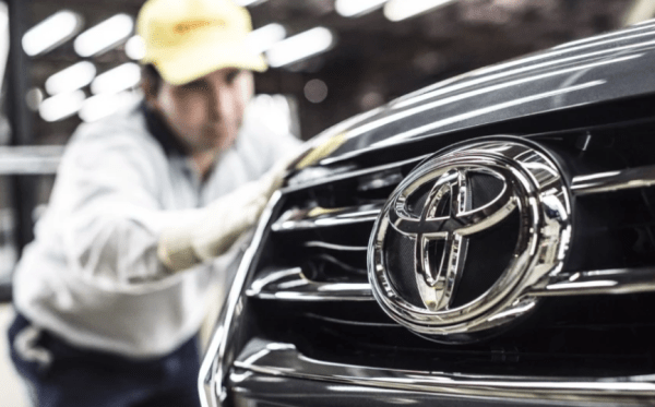 Con miras en la electrificación, Toyota eliminó el auto que fabricaba solo para Argentina