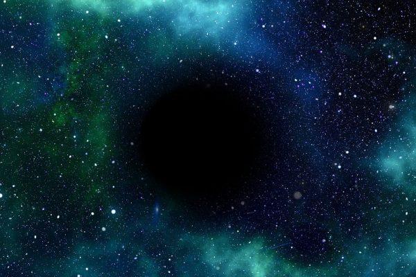 Cuál es el papel de las partículas de materia oscura en la evolución del Universo