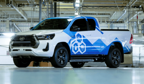 En imágenes: Toyota comenzó la producción de la Hilux a hidrógeno