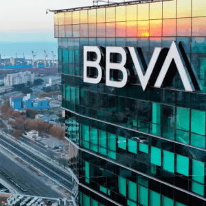 BBVA cierra la emisión de un CoCo por USD 1000 millones junto a bancos colaboradores