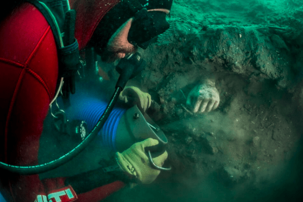 Arqueólogos descubrieron un templo y tesoros de hace casi 2500 años hundidos en el mar de Egipto