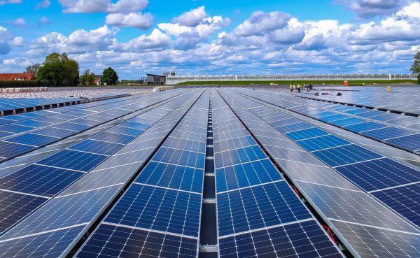 Nación lanzó una línea de crédito para la compra de paneles solares para hogares, pymes e industrias
