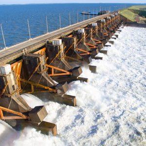 Argentina acusa a Paraguay de abrir las compuertas de Yacyretá y afectar la generación de energía