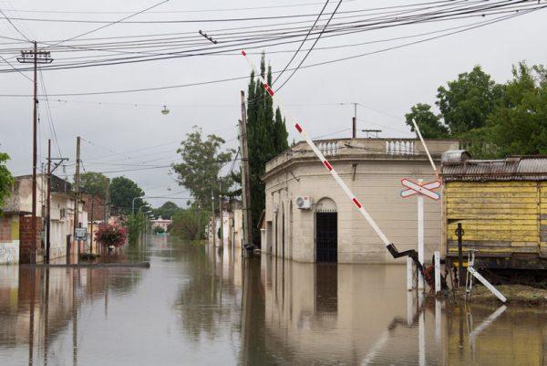 Inundaciones en Concordia: más de 400 familias debieron ser evacuadas por las intensas lluvias