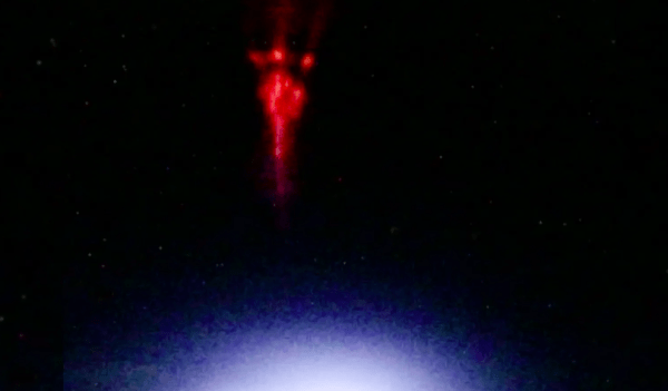 Qué es el rayo rojo que capturó la Estación Espacial Internacional