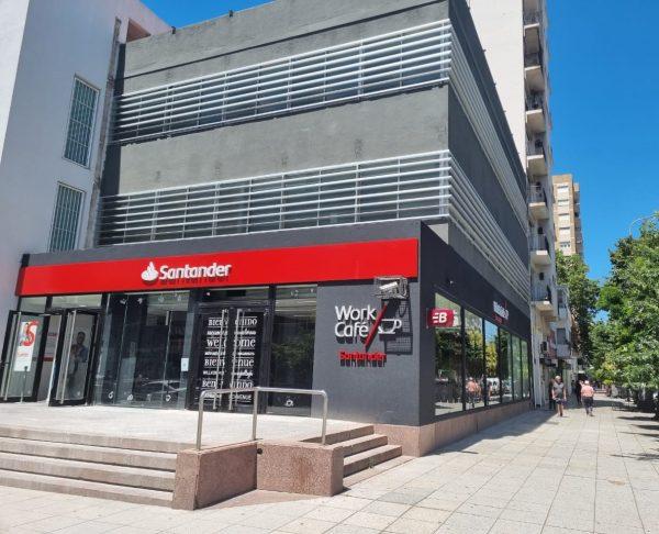 Así Santander busca revolucionar las sucursales tradicionales y la relación con los clientes