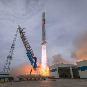 Cuál es el impacto de los cohetes propulsados por metano en la huella de carbono de la industria aeroespacial