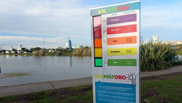 Así es el «Solmáforo» de Mar del Plata, que avisa el índice de radiación para cuidarse de rayos UV