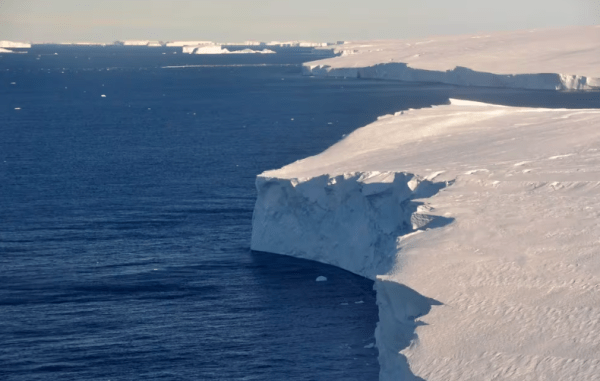 Cuál es el impacto del viento en el derretimiento de las capas de hielo de Groenlandia y la Antártida