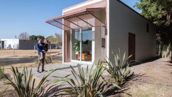 En imágenes: así es la casa prefabricada argentina que se construye en un día y es móvil