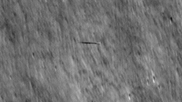 Un orbitador lunar de la NASA captó imágenes de otro en trayectorias casi paralelas