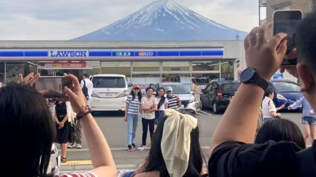 Bloquearán la vista al Monte Fuji para evitar a los turistas poco ambientales