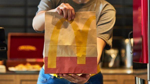 McDonald’s cambia sus envoltorios y suma una opción innovadora