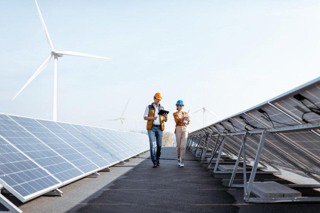 La transición energética global rompe récords, pero sigue lejos de los objetivos climáticos