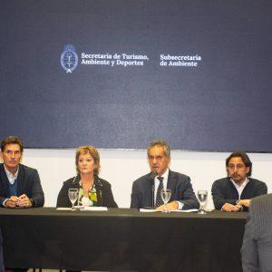 Nación convocó a una mesa de trabajo con empresarios para «simplificar y agilizar» trámites ambientales