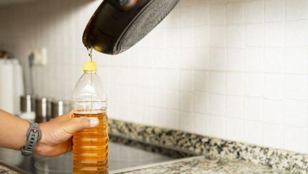 Aceite vegetal usado: advierten sobre los riesgos de reutilizarlo en la cocina