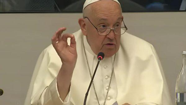 El papa Francisco denunció la “arrogante indiferencia” de los países importantes contra el cambio climático