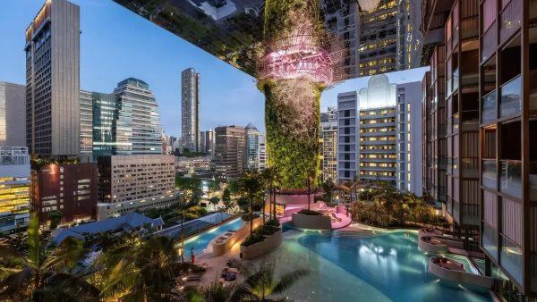 Eligieron al mejor edificio del mundo y está lleno de jardines, plantas tropicales y piscinas