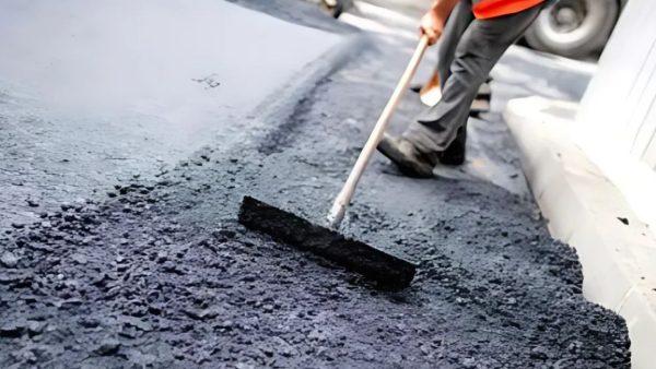 Proponen que se pavimenten las calles de la provincia con plásticos reciclados