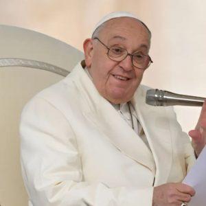 Milei retiró a Argentina de la COP29 y el Papa Francisco pidió “mirar más allá de los particularismos”