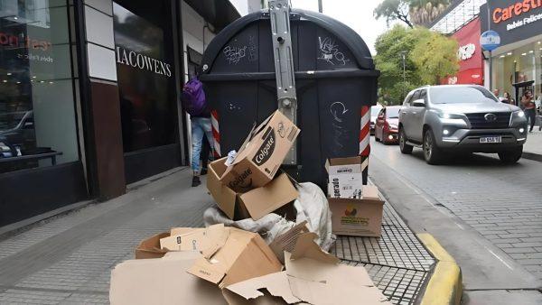 Una reconocida ciudad del país comenzó a retirar los contenedores de basura de la calle