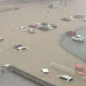 En fotos: inundación y miles de turistas argentinos atrapados en Brasil por las lluvias en Florianópolis