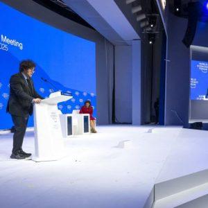 Milei, en Davos: «El wokismo se manifiesta en el siniestro ecologismo radical y la bandera de cambio climático»