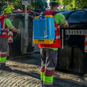 Para eliminar olores desagradables, rociarán 33 mil contenedores con una fragancia a limón