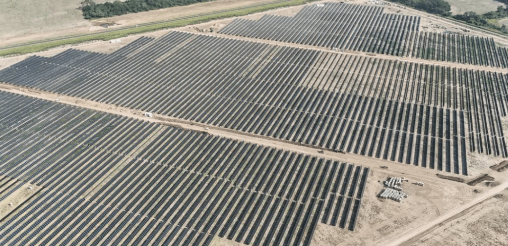 Ponen en marcha un parque solar en Chaco: ¿Cuántos hogares abastecerá?