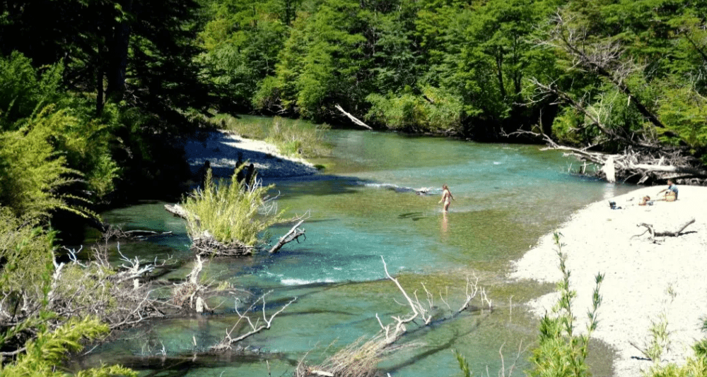 Termas de Queñi: El tesoro natural que no todos conocen en San Martín de los Andes