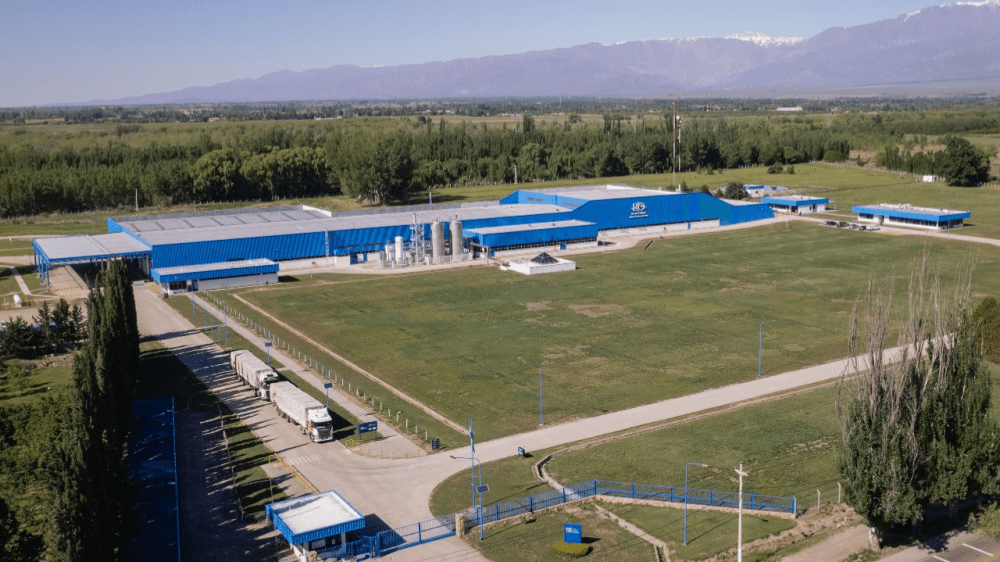 Esta es la primera planta industrial de Mendoza en alcanzar las cero emisiones de carbono en su proceso productivo