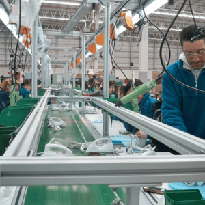 Cómo es el proceso de reciclado que usa el mayor productor de electrónica del país