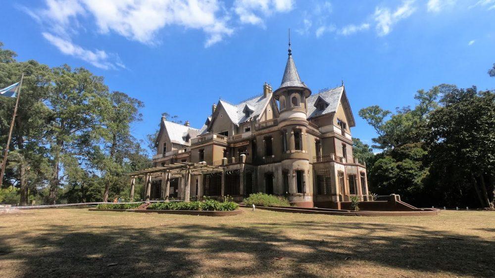 Egaña: un destino escondido en Buenos Aires con un castillo lleno de historia y misterio