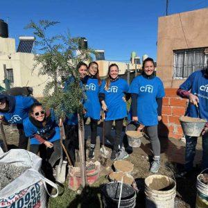 Con el impulso de Citi Foundation, construyen más de 50 viviendas y transforman un barrio en Buenos Aires