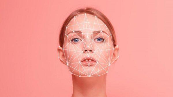 Cómo la inteligencia artificial potencia la creatividad y personalización en belleza