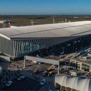 El mayor operador aeroportuario de Argentina redefine su estrategia “carbono cero”