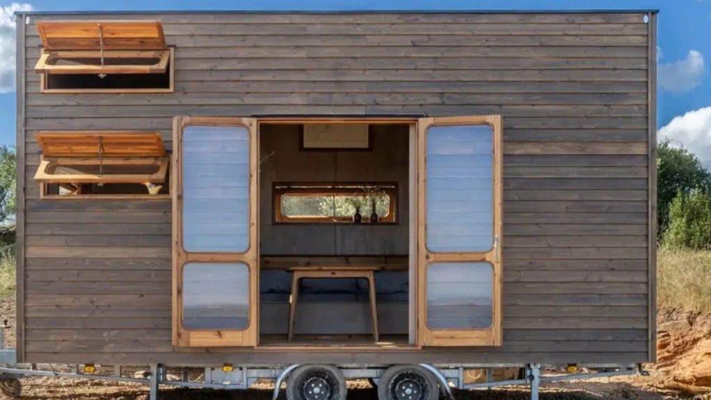 Sin conexión eléctrica y 100% funcional, así es la casa prefabricada ideal para irse de viaje