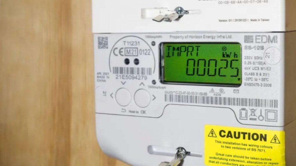 El artefacto que más energía consume en el comedor: gasta el doble que un televisor encendido todo el día